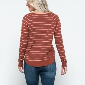 Curved Hem Pullover Sweater